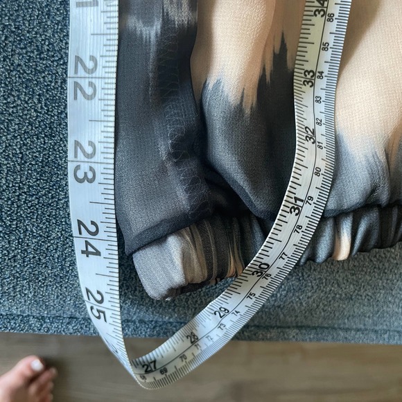 New York & Company Silk Brown, Black and White Jogger Pants Size XS - Picture 9 of 9